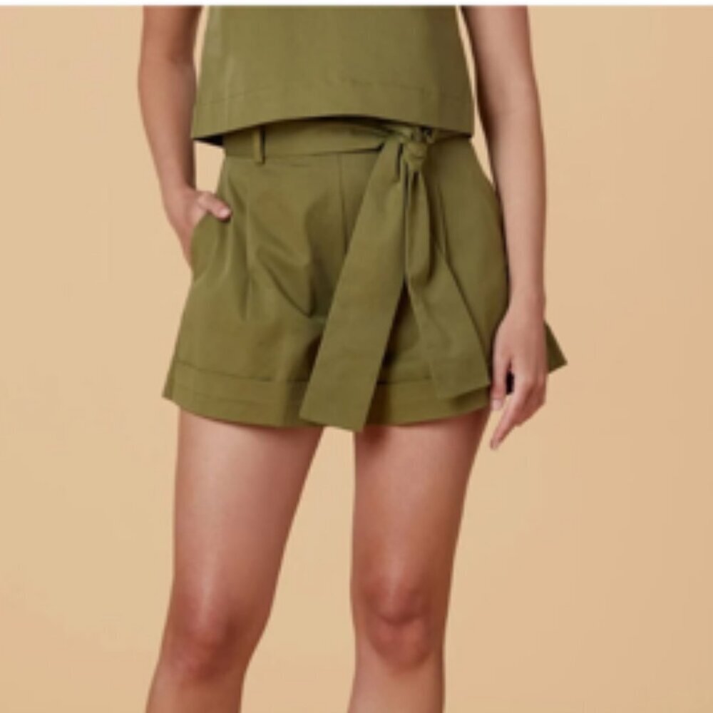 Olivia by Livro Wide Leg Tailored Cuffed Uba Safari Shorts NWT NEW Small - Picture 2 of 6